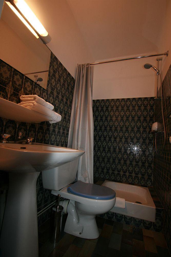 Auberge du Cabestan Hotel Audierne Eksteriør billede
